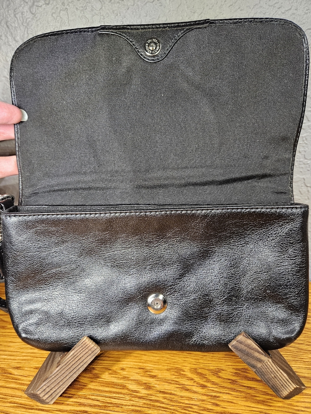 Coach Ashley Leather Wristlet Clurch - Picture 2 of 9